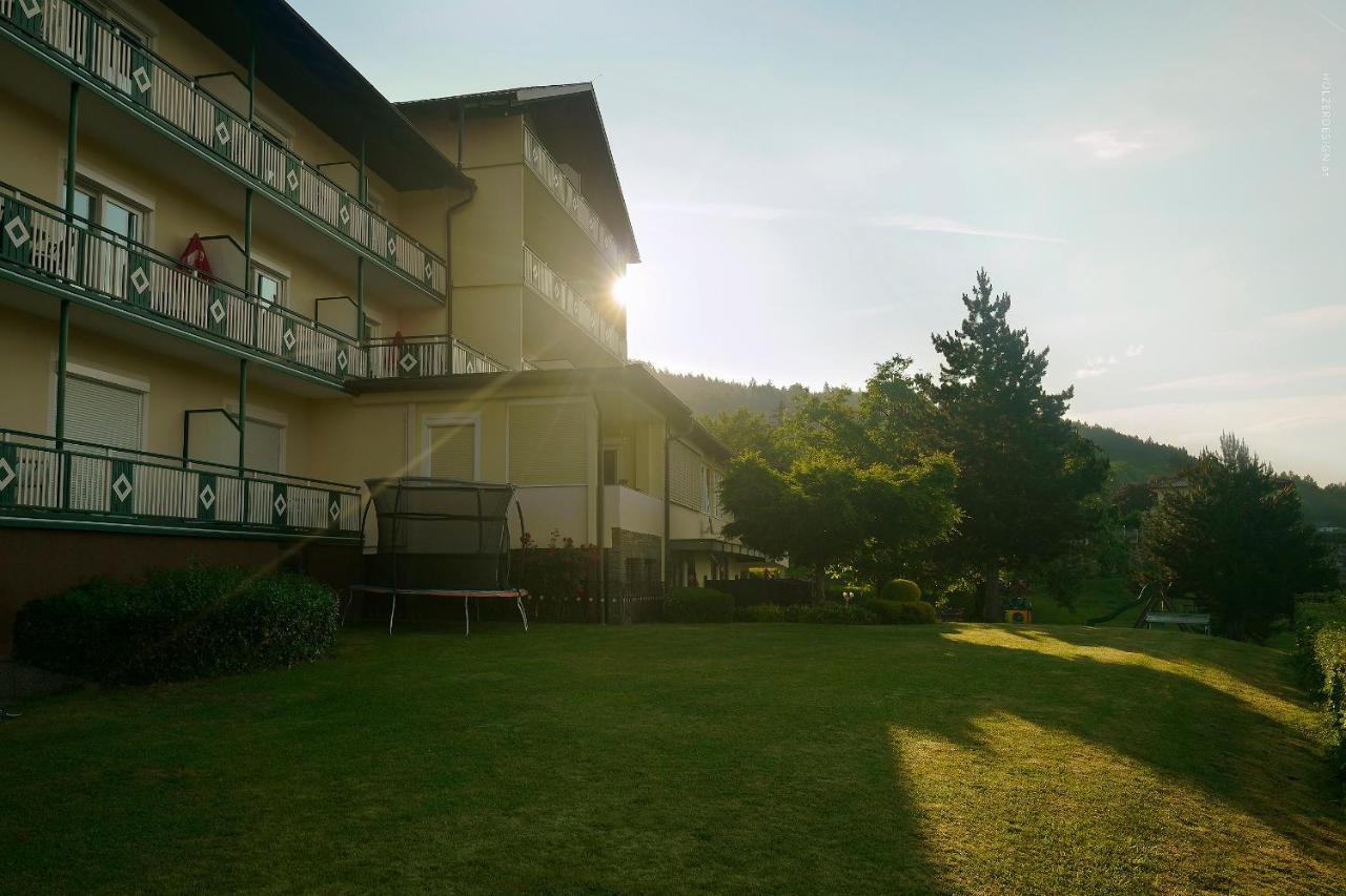 Appartementhotel Karawankenblick Pörtschach am Wörthersee Exteriör bild